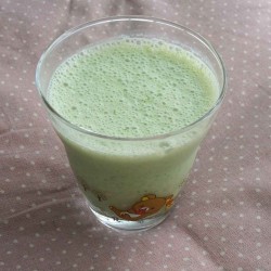 【レシピ】ほうれん草とヨーグルトとバナナのスムージー作ってみた