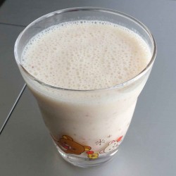 【レシピ】桃とヨーグルトのスムージー作ってみた（桃は皮ごと！）