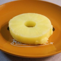 ファミマで限定発売のパインアメアイスを食べてみた