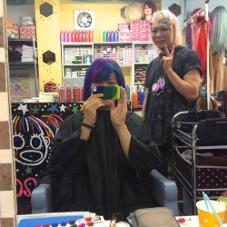 【派手髪】下北沢の美容室で紫とアフターミッドナイトに染めてもらった！【マニパニ】