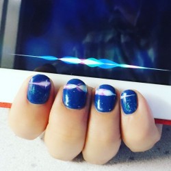メンズOKな秋葉原の痛ネイルサロンcolor’sでSiriネイルしてきた