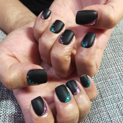 【メンズネイル】東京・新宿のネイルサロンでマットネイルしてもらった