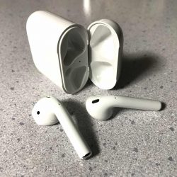 【AirPods】イヤホンはコードが無いほうが外れにくいのかもしれない